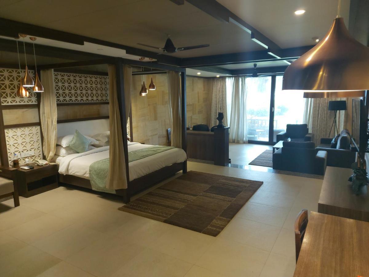 Welcomhotel By Itc Hotels, Kences Palm Beach, Mamallapuram Buitenkant foto