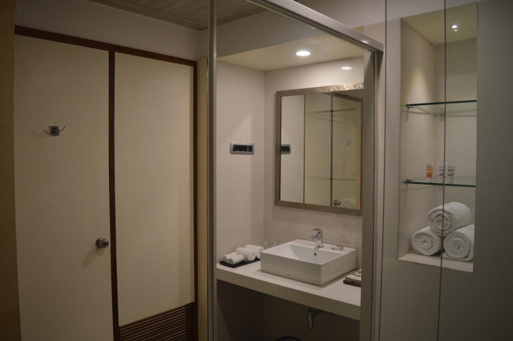 Welcomhotel By Itc Hotels, Kences Palm Beach, Mamallapuram Buitenkant foto