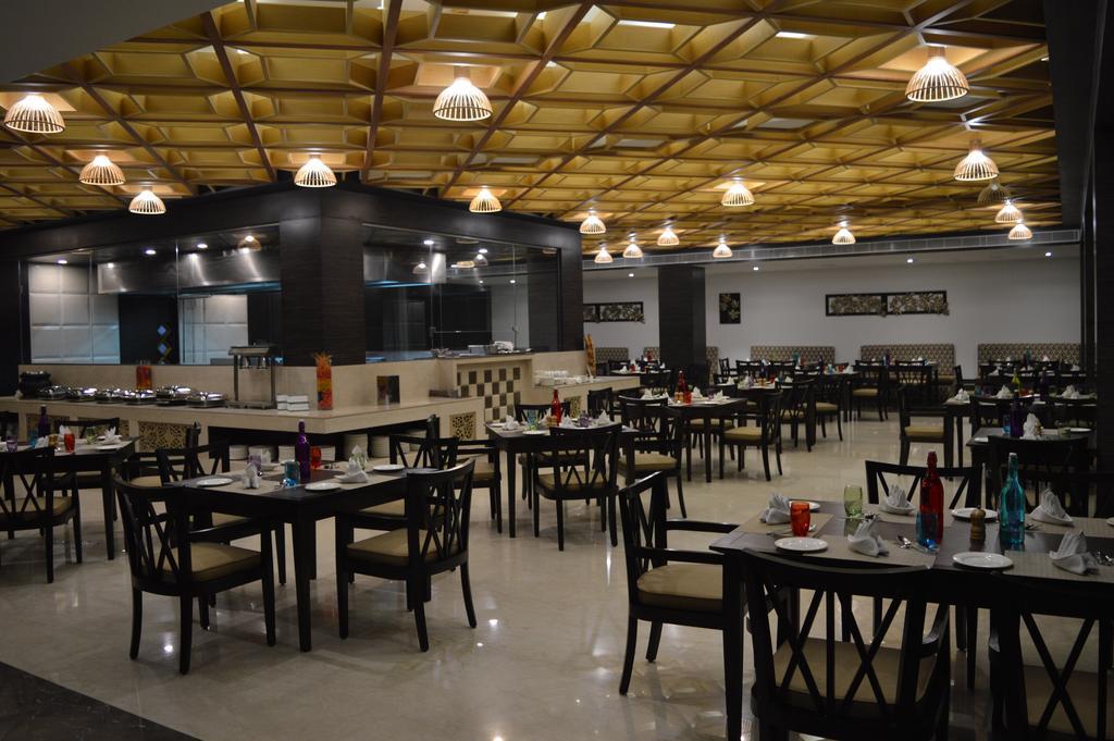 Welcomhotel By Itc Hotels, Kences Palm Beach, Mamallapuram Buitenkant foto